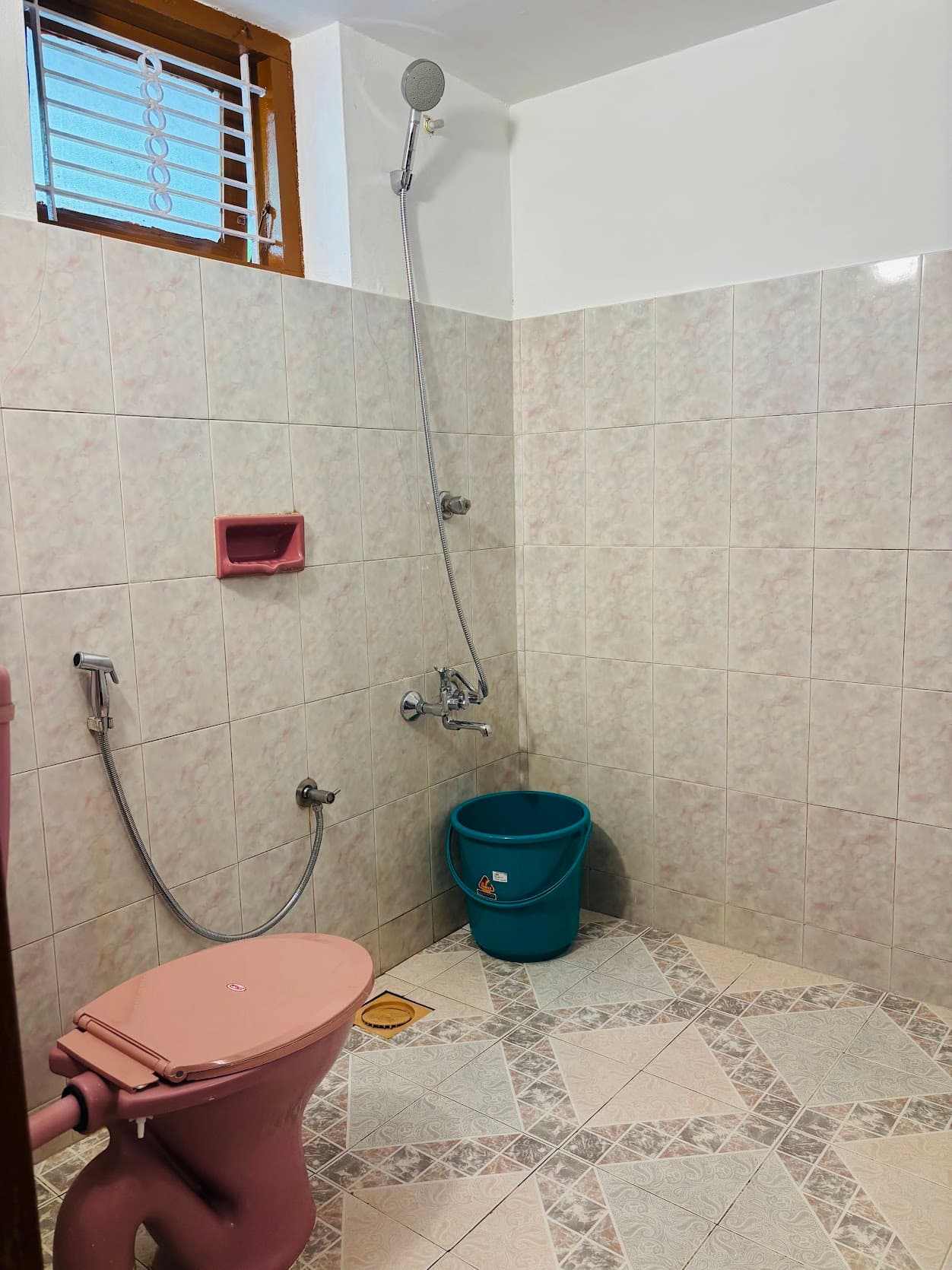 Property Detail Photo 8